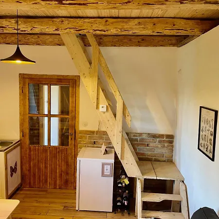 Apartment Pod Kozakem Velke Popovice